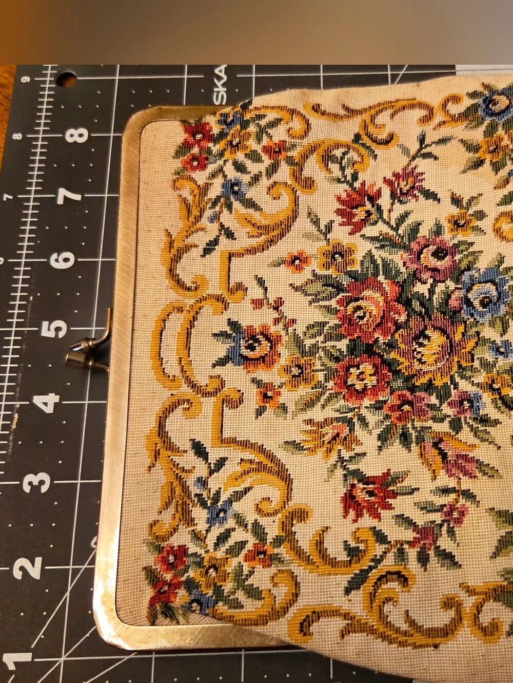 Vintage Walborg Hong Kong Floral Tapestry Clutch Purse Evening Bag Cottagecore